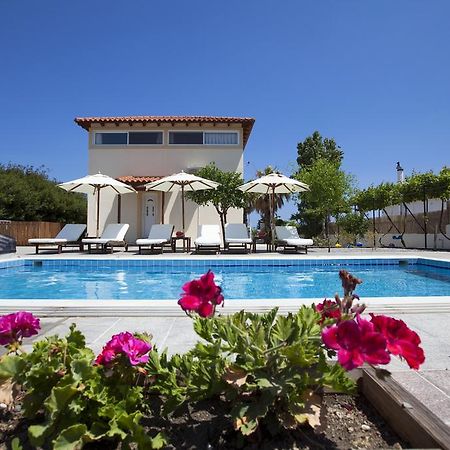 קיוטארי Villa Nefeli מראה חיצוני תמונה