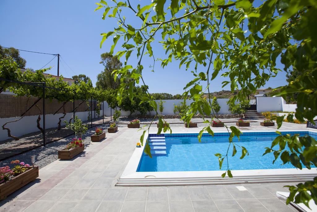 קיוטארי Villa Nefeli מראה חיצוני תמונה