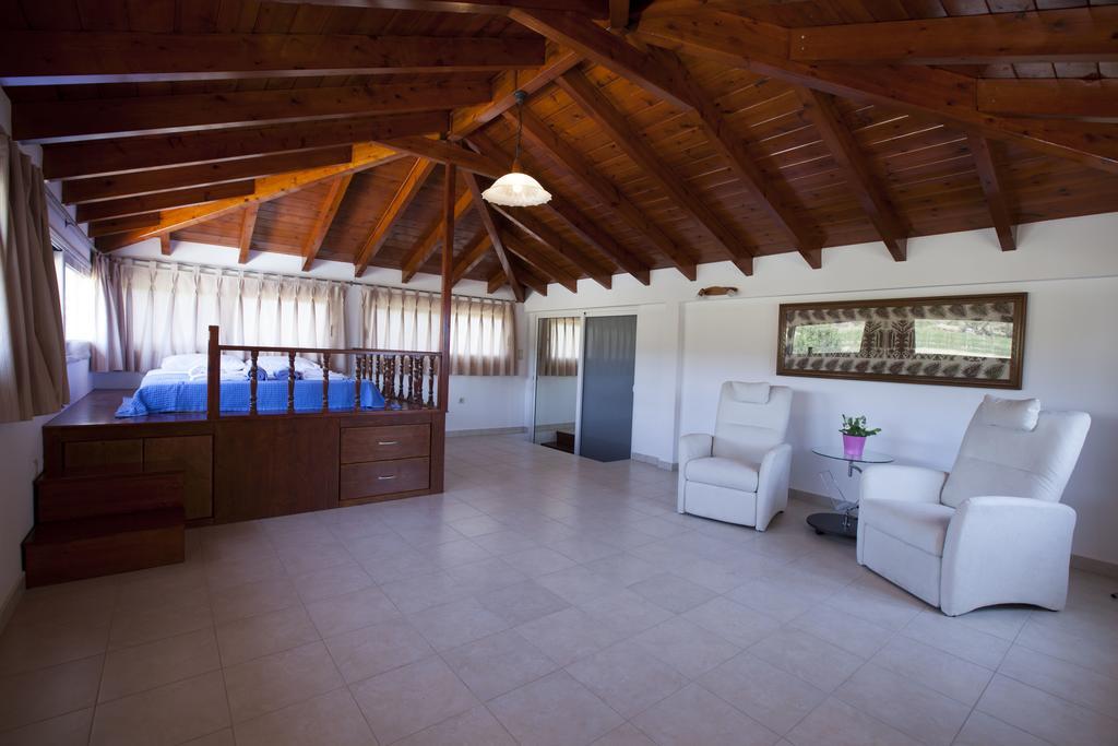 קיוטארי Villa Nefeli מראה חיצוני תמונה