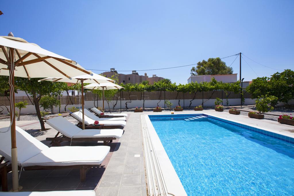 קיוטארי Villa Nefeli מראה חיצוני תמונה